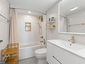 2001 Hamilton Street 1119, Philadelphia PA 19130