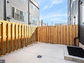 2814 S 9TH Street, Philadelphia PA 19148