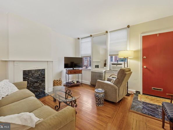 116 Emily Street, Philadelphia PA 19148