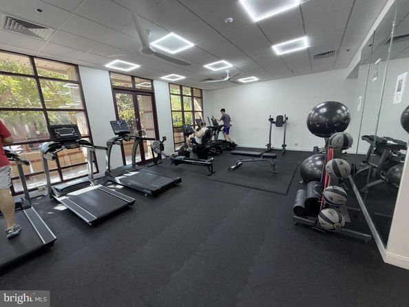 2400 Clarendon Boulevard 606, Arlington VA 22201