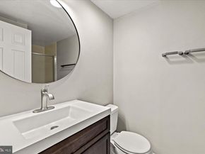 2400 Clarendon Boulevard 606, Arlington VA 22201