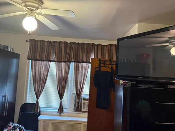 576 Alcott Street ALCOTT, Philadelphia PA 19120