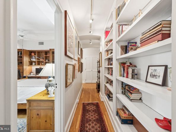 1901 Walnut Street 11E, Philadelphia PA 19103