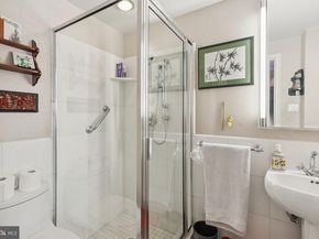 1901 Walnut Street 11E, Philadelphia PA 19103