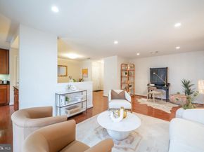 4113 S Four Mile Run Drive 404, Arlington VA 22204