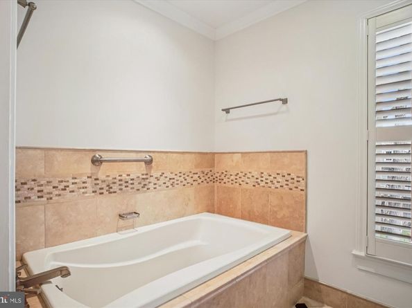 4500 35TH Road N, Arlington VA 22207