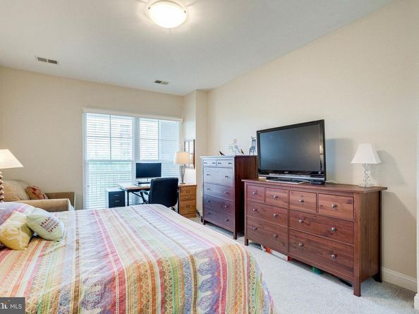 2903 Saintsbury Plz 405, Fairfax VA 22031