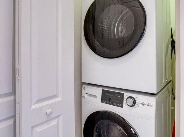 2903 Saintsbury Plz 405, Fairfax VA 22031