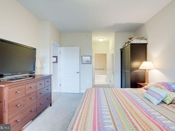 2903 Saintsbury Plz 405, Fairfax VA 22031