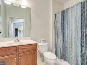 2903 Saintsbury Plz 405, Fairfax VA 22031