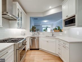 2903 Saintsbury Plz 405, Fairfax VA 22031