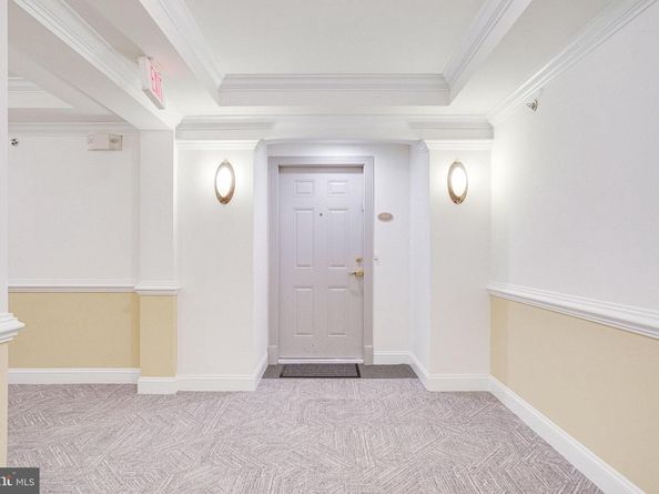 2903 Saintsbury Plz 405, Fairfax VA 22031