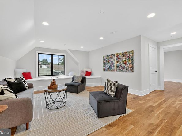 4812 Chevy Chase Boulevard, Chevy Chase MD 20815