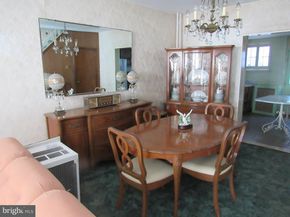 1033 Carpenter Street, Philadelphia PA 19147