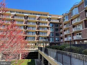 520 N Street SW S618, Washington DC 20024