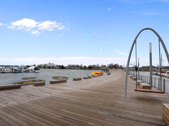 520 N Street SW S618, Washington DC 20024