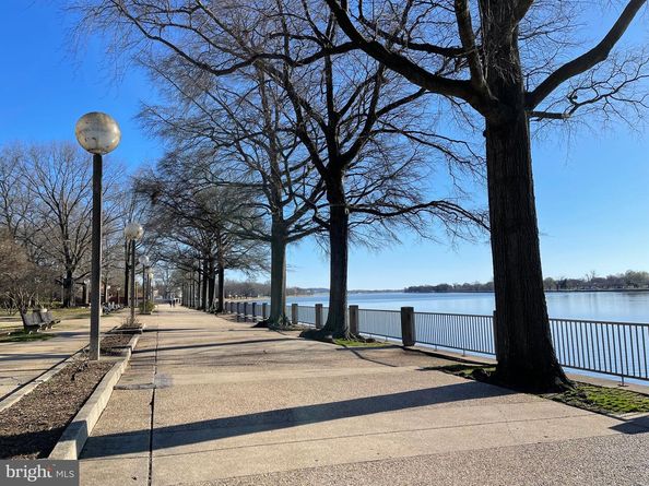 520 N Street SW S618, Washington DC 20024