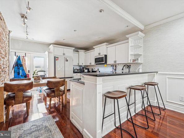 330 Fitzgerald Street, Philadelphia PA 19148