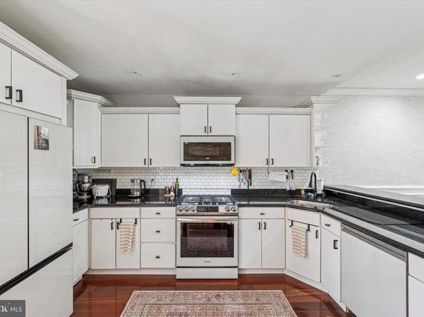 330 Fitzgerald Street, Philadelphia PA 19148