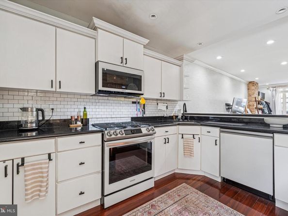 330 Fitzgerald Street, Philadelphia PA 19148