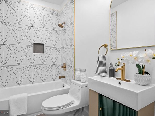 1230 N 28TH Street, Philadelphia PA 19121