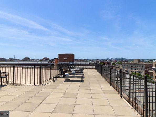 2039 New Hampshire Avenue NW 307, Washington DC 20009