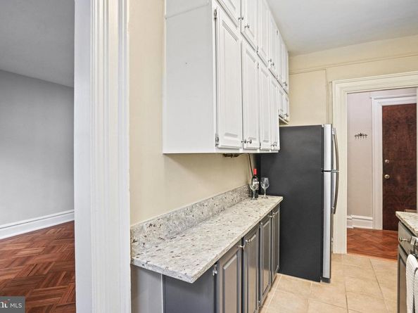 2039 New Hampshire Avenue NW 307, Washington DC 20009