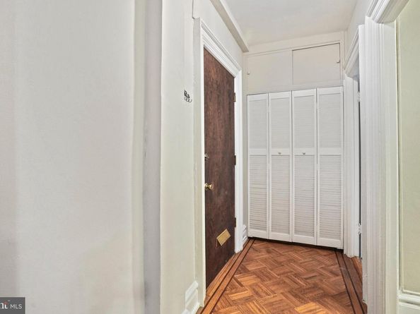 2039 New Hampshire Avenue NW 307, Washington DC 20009