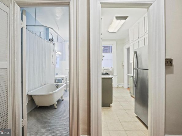 2039 New Hampshire Avenue NW 307, Washington DC 20009