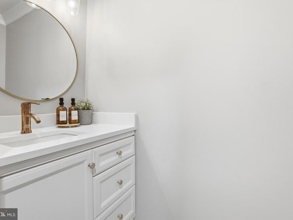 661 N Armistead Street, Alexandria VA 22312