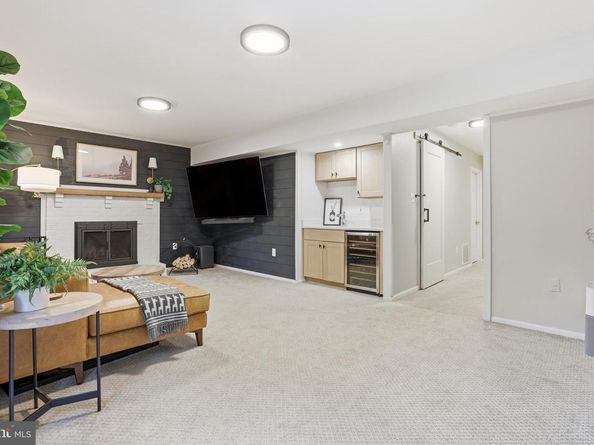 661 N Armistead Street, Alexandria VA 22312