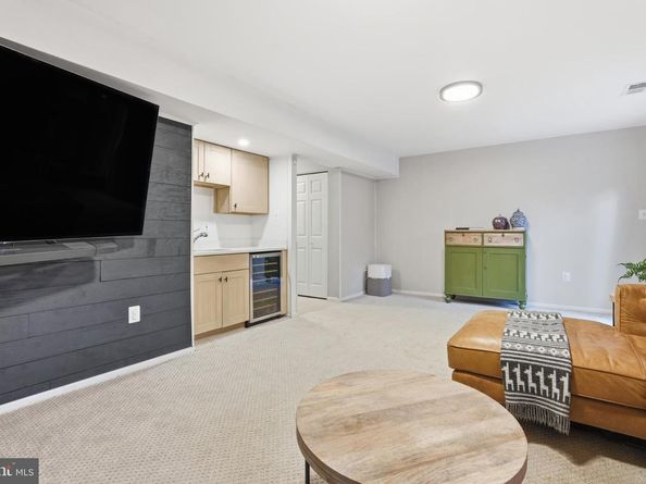 661 N Armistead Street, Alexandria VA 22312