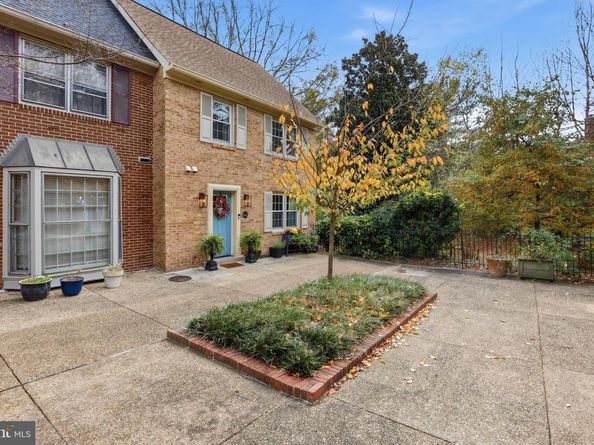 661 N Armistead Street, Alexandria VA 22312