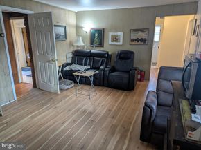 3424 Sleepy Hollow Road, Falls Church VA 22044