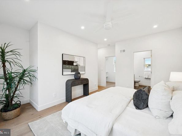 2600 Webster Street, Philadelphia PA 19146