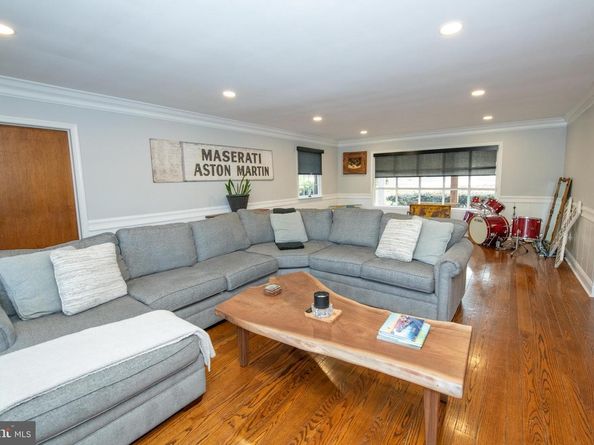 339 Pepper Road, Huntingdon Valley PA 19006