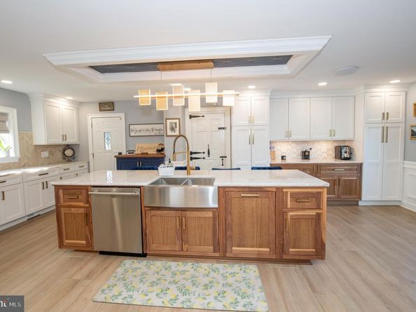 339 Pepper Road, Huntingdon Valley PA 19006