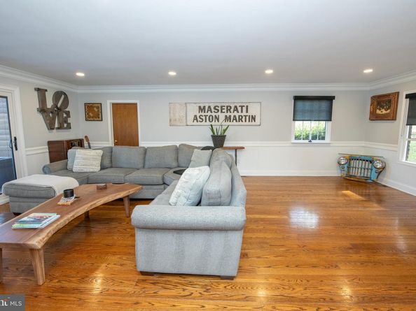 339 Pepper Road, Huntingdon Valley PA 19006