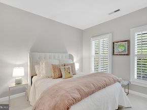 714 Bracey Lane, Alexandria VA 22314