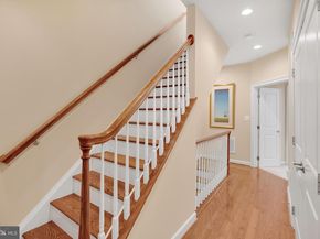 714 Bracey Lane, Alexandria VA 22314