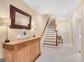 714 Bracey Lane, Alexandria VA 22314