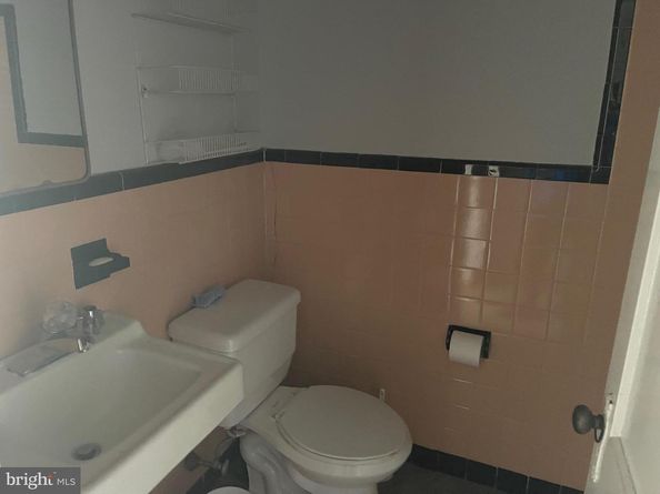 2165 Longshore Avenue, Philadelphia PA 19149