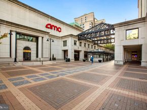 109 N Brookside Drive, Arlington VA 22201