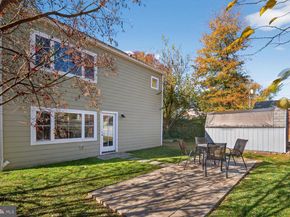 109 N Brookside Drive, Arlington VA 22201