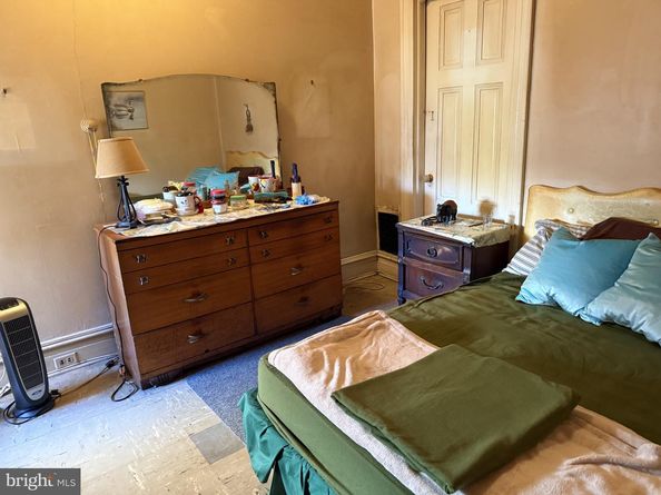 2136 N 21st Street, Philadelphia PA 19121