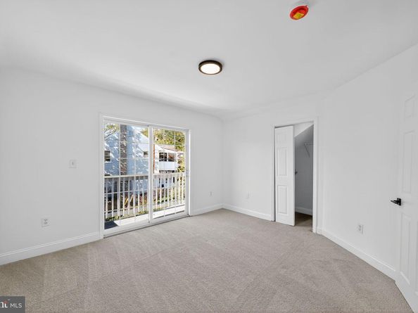 2901 King Place NE, Washington DC 20018