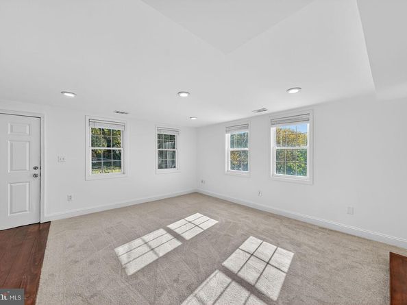 2901 King Place NE, Washington DC 20018