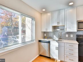 11817 Coopers Court, Reston VA 20191