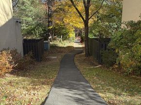 11817 Coopers Court, Reston VA 20191