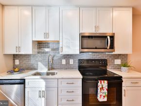 11817 Coopers Court, Reston VA 20191